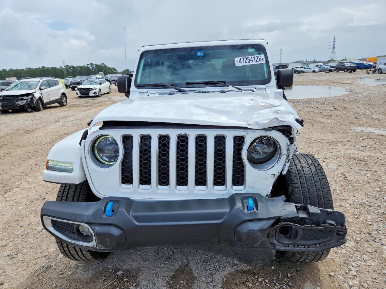 2023 Jeep Wrangler Sahara 4Xe - Image 5