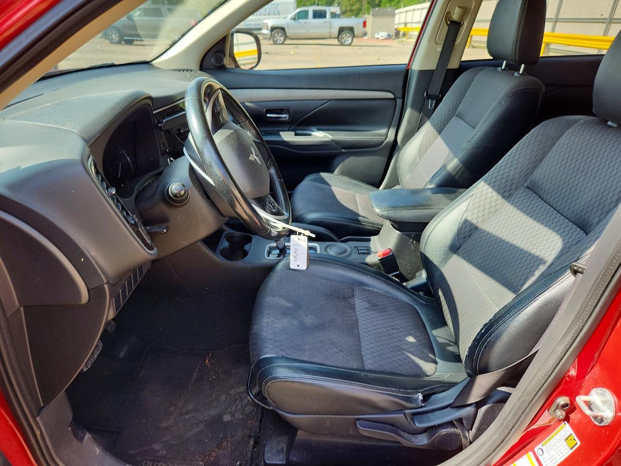 2015 Mitsubishi Outlander Se - Image 7