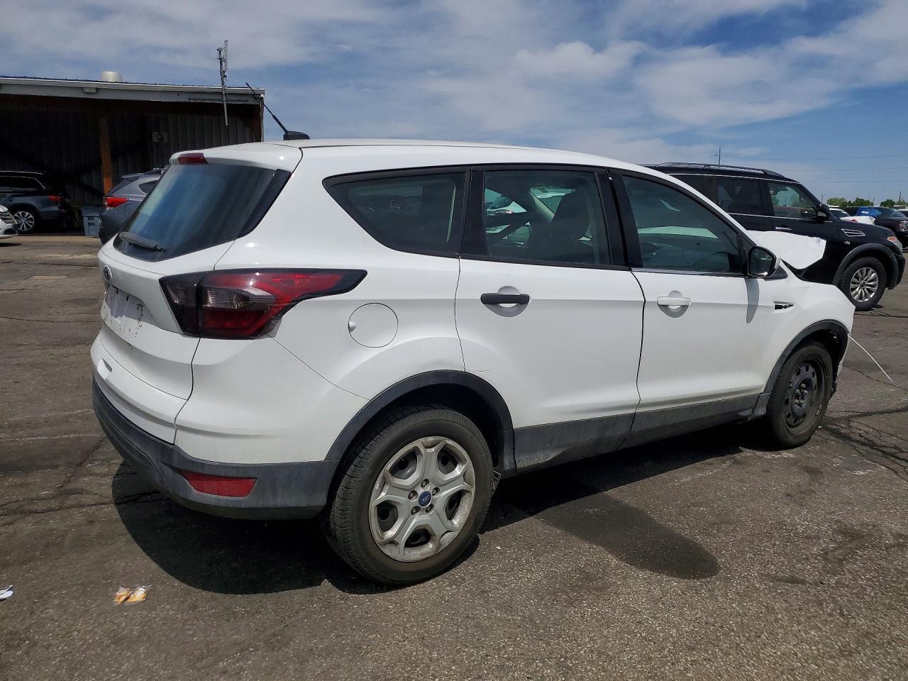 2018 Ford Escape S - Фото 3