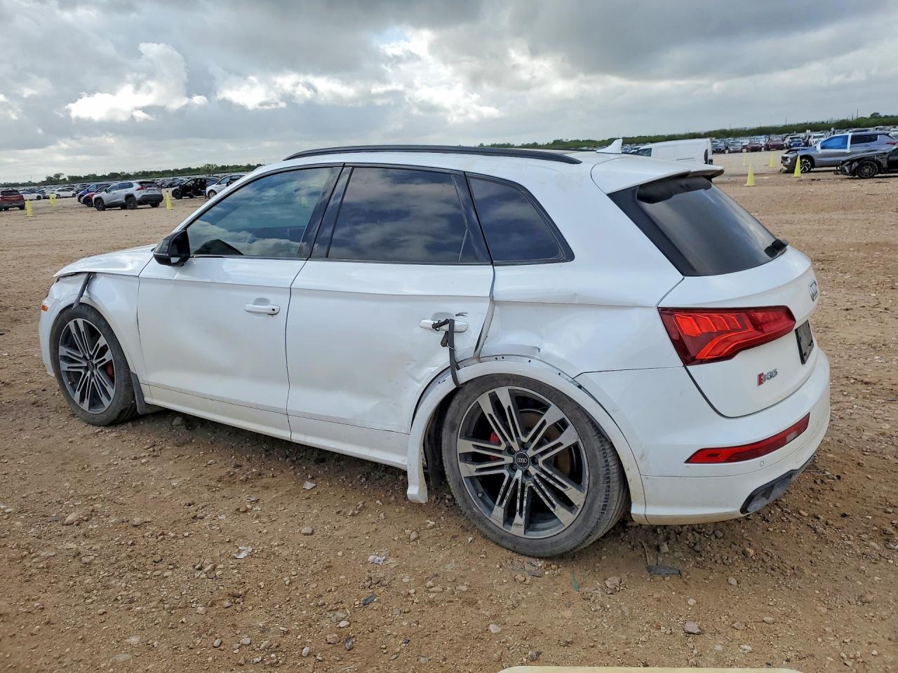 2019 Audi Sq5 Premium Plus - Фото 2