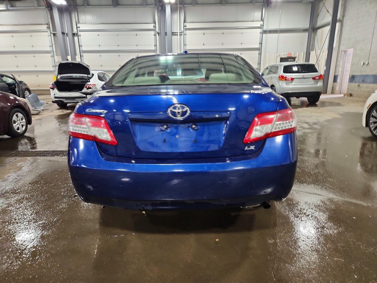 2011 Toyota Camry - Image 6