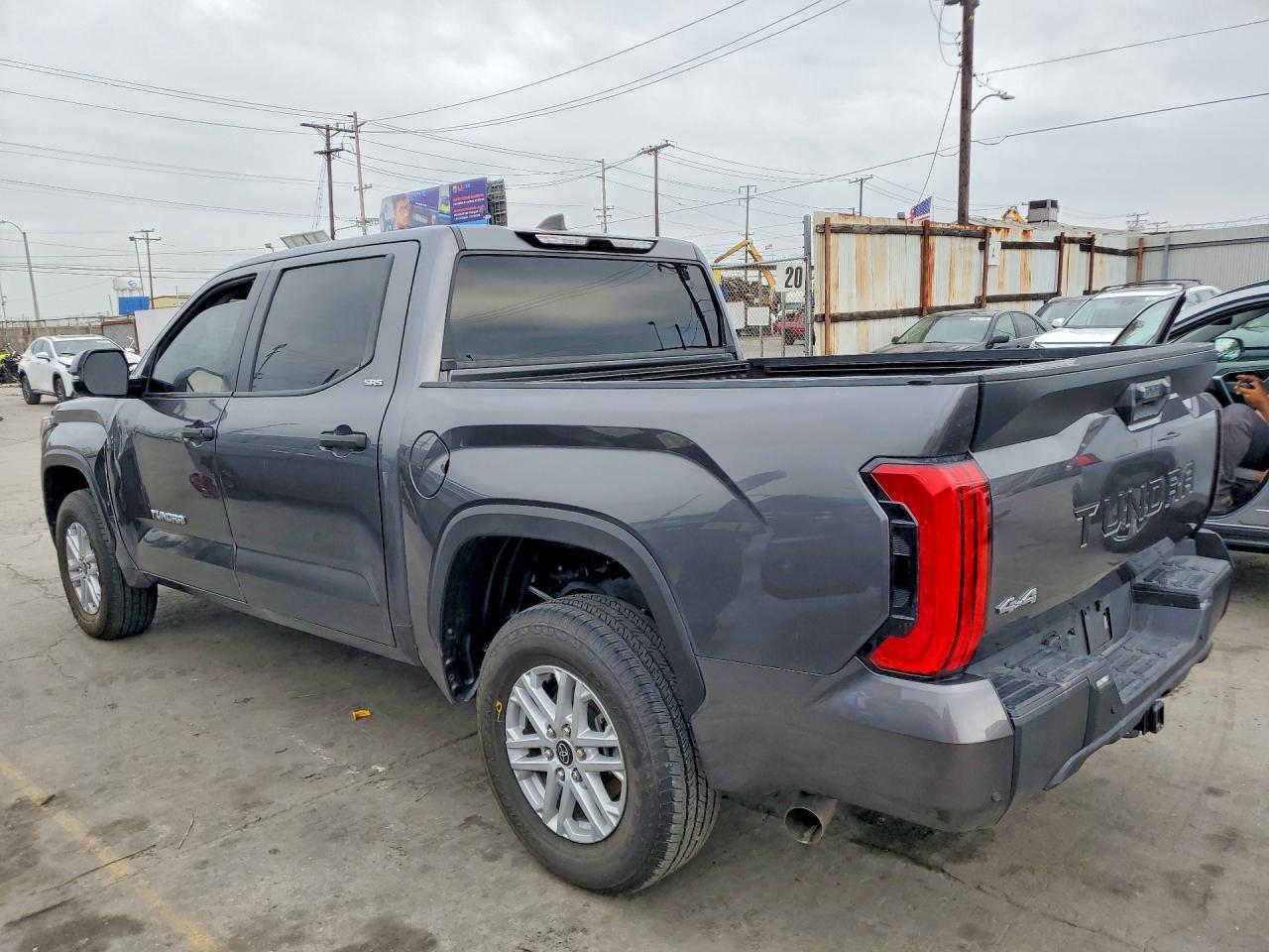 2024 Toyota Tundra Sr5 - Фото 2