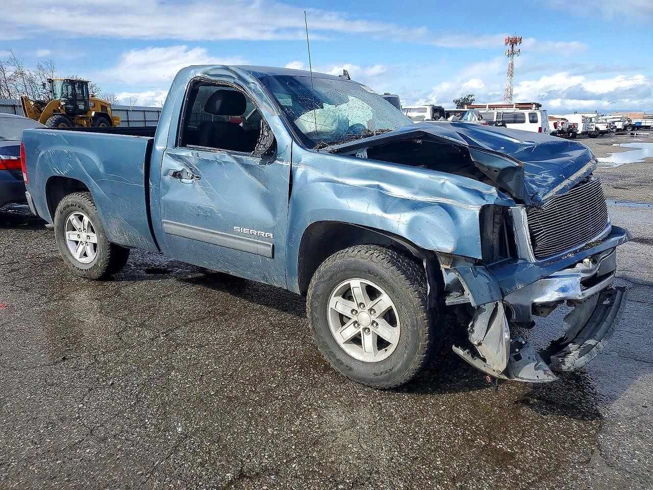 2011 GMC Sierra C1500 Sle - Image 4