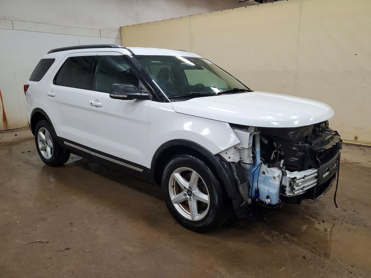 2019 Ford Explorer Xlt - Фото 4