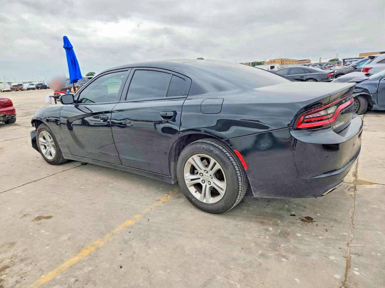 2022 Dodge Charger Sxt - Фото 2