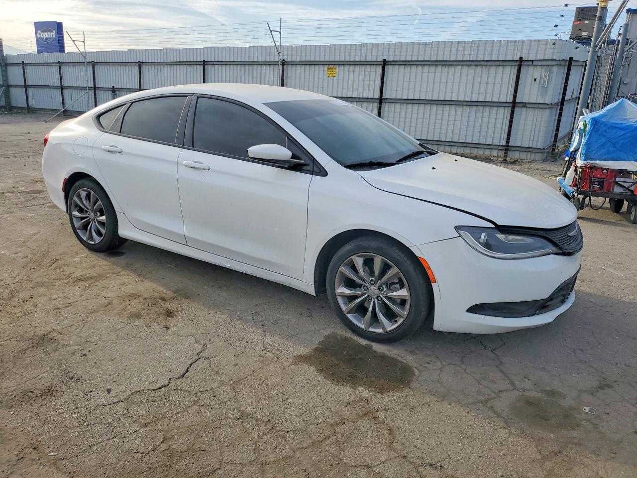 2015 Chrysler 200 S - Image 4