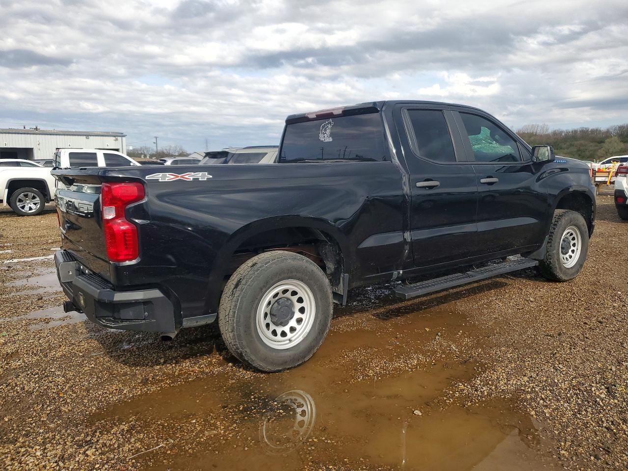 2019 Chevrolet Silverado K1500 - Фото 3