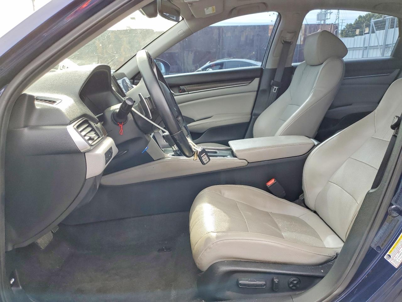 2018 Honda Accord Touring - Фото 7