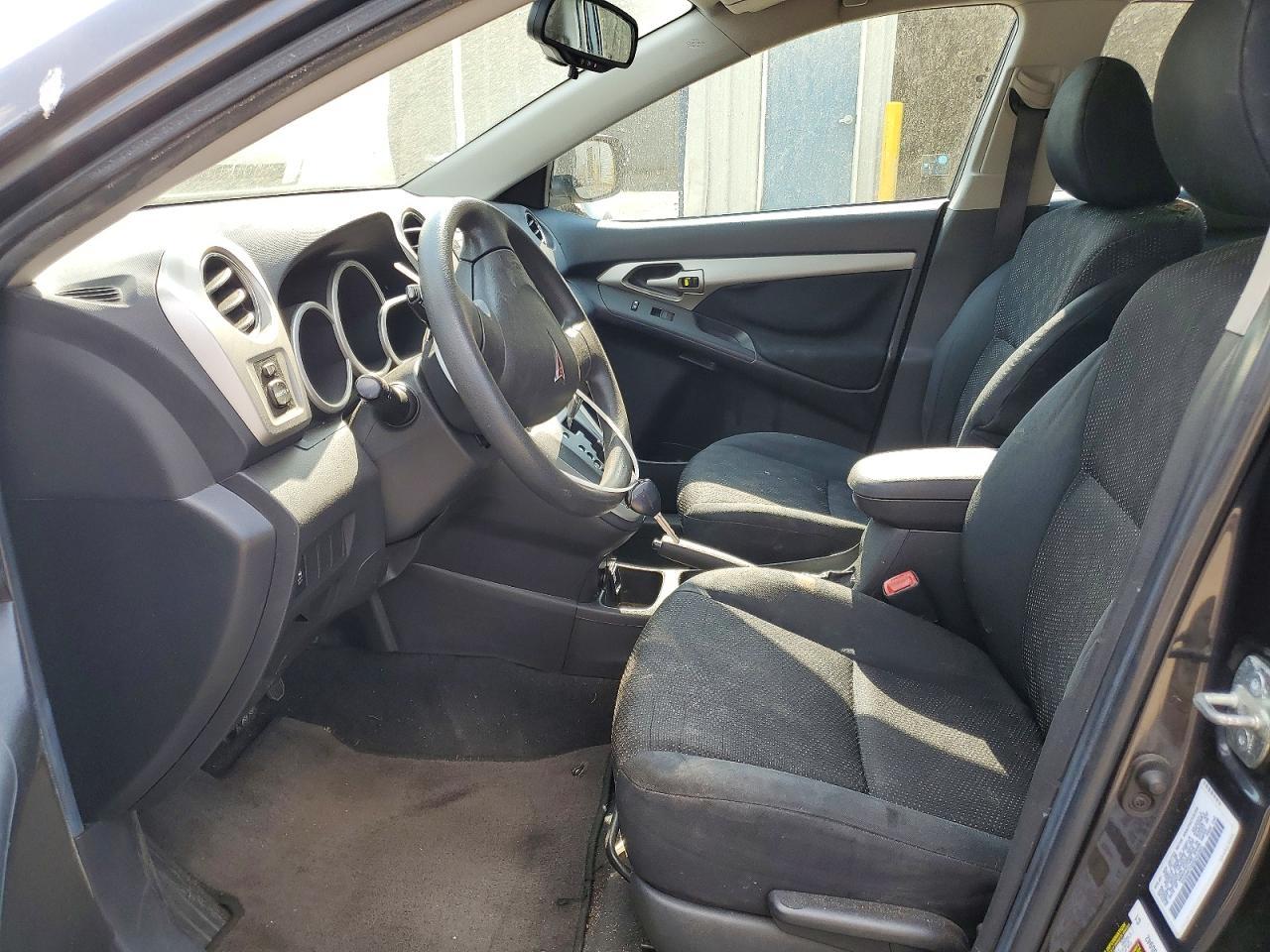 2009 Pontiac Vibe - Image 7