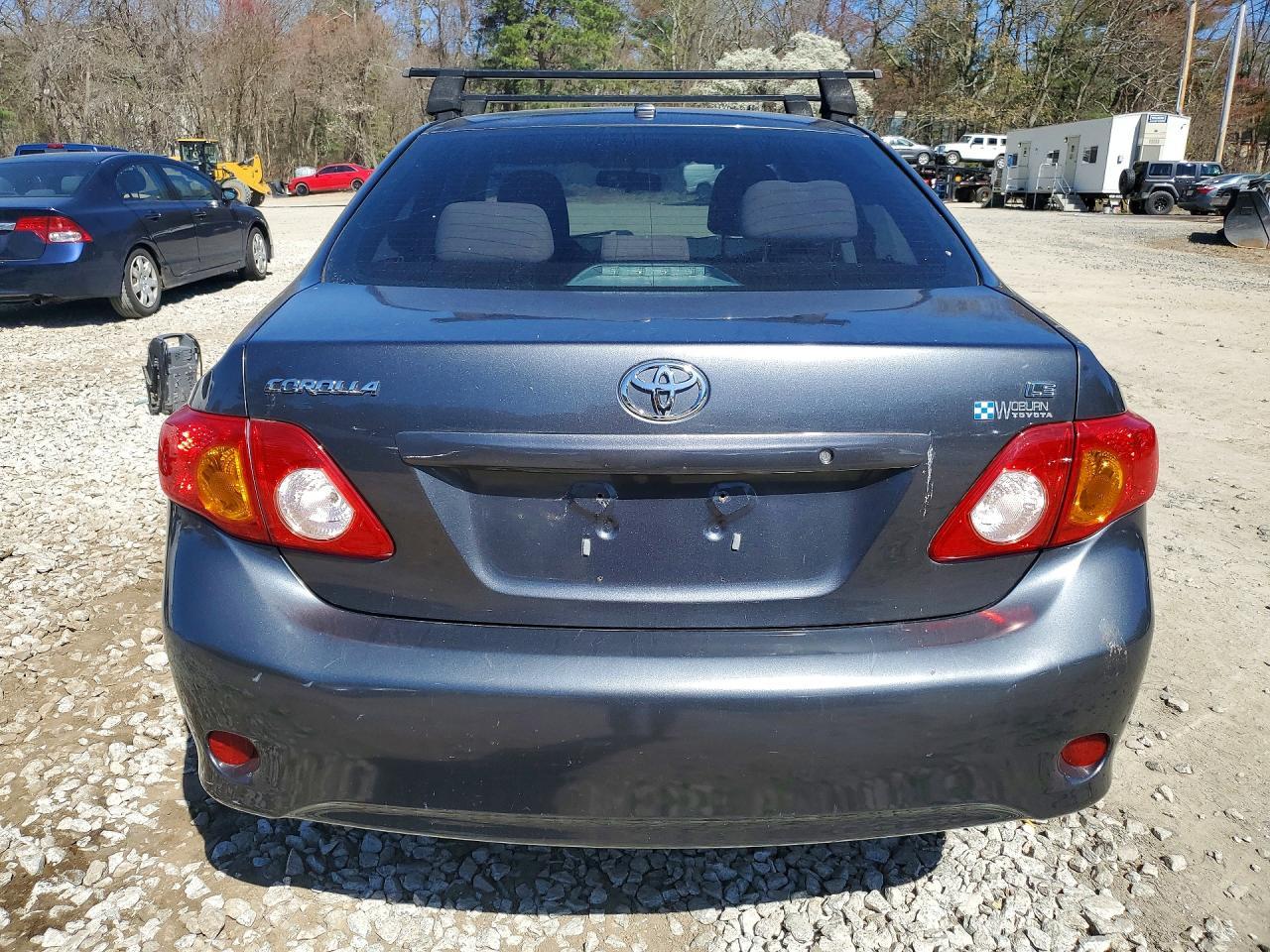2009 Toyota Corolla Le - Image 6