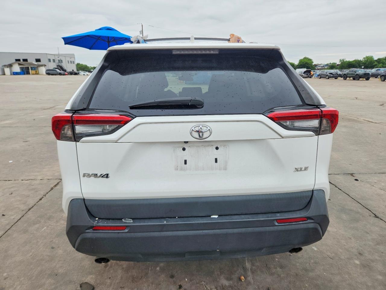 2021 Toyota Rav4 Xle - Фото 6