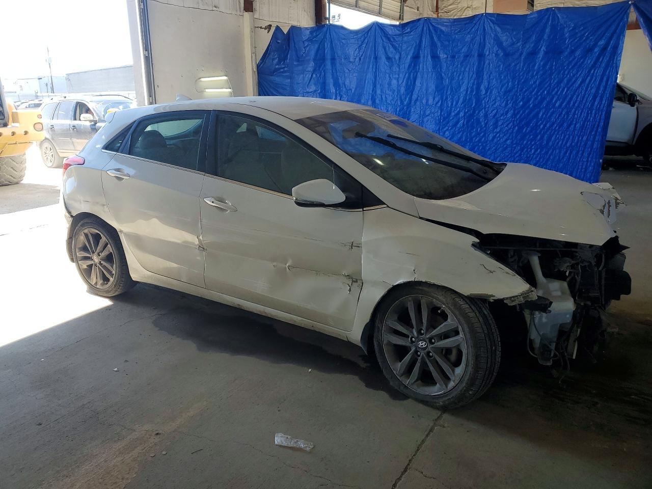 2016 Hyundai Elantra Gt Base - Image 4