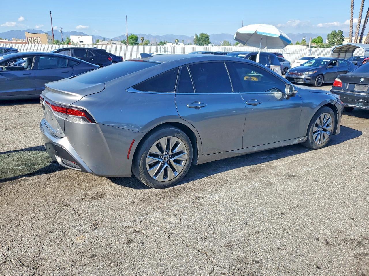 2023 Toyota Mirai Xle - Image 3