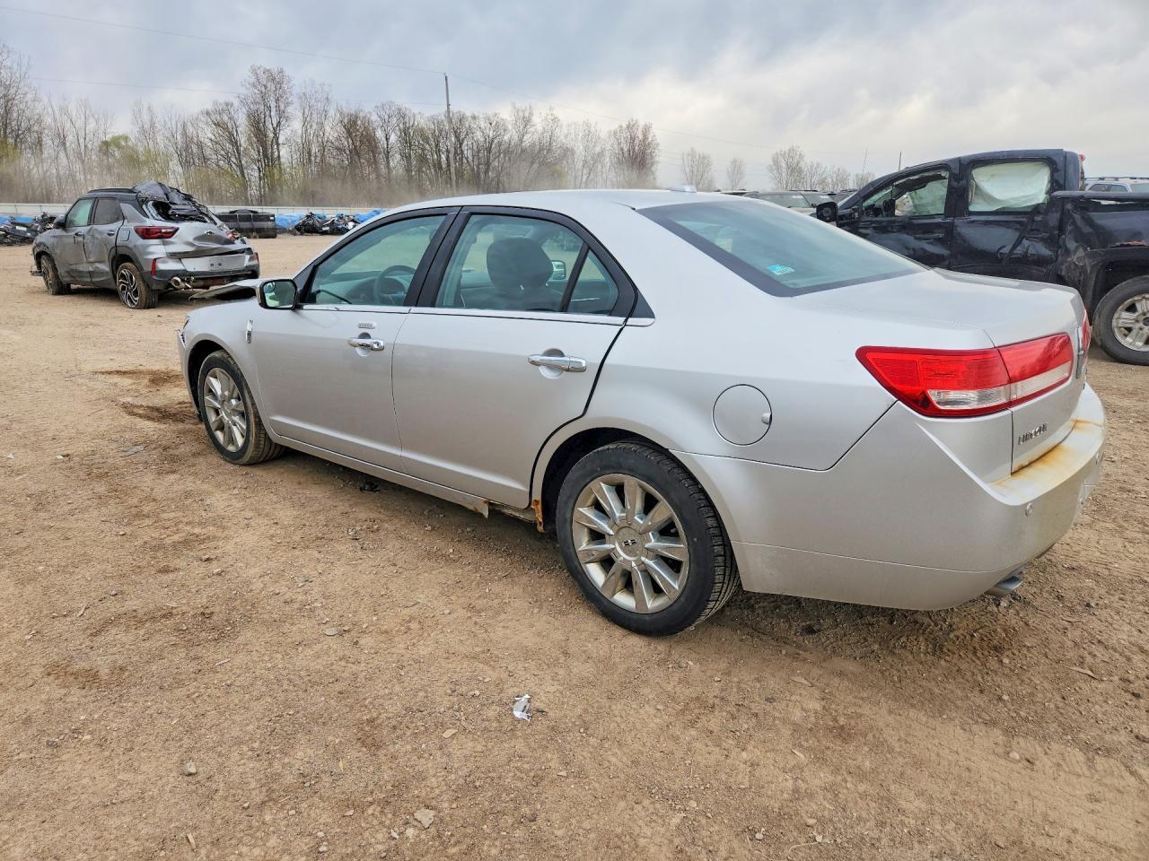 2011 Lincoln Mkz - Фото 2