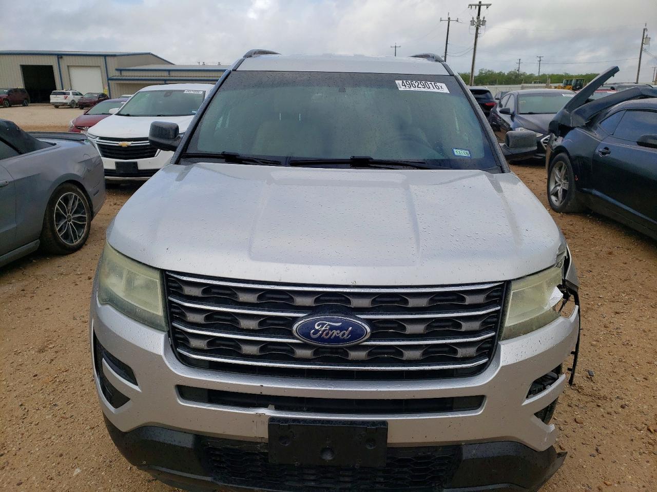 2016 Ford Explorer - Image 5