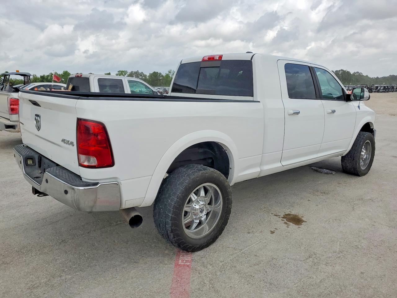 2012 Dodge Ram 3500 Longhorn - Фото 3