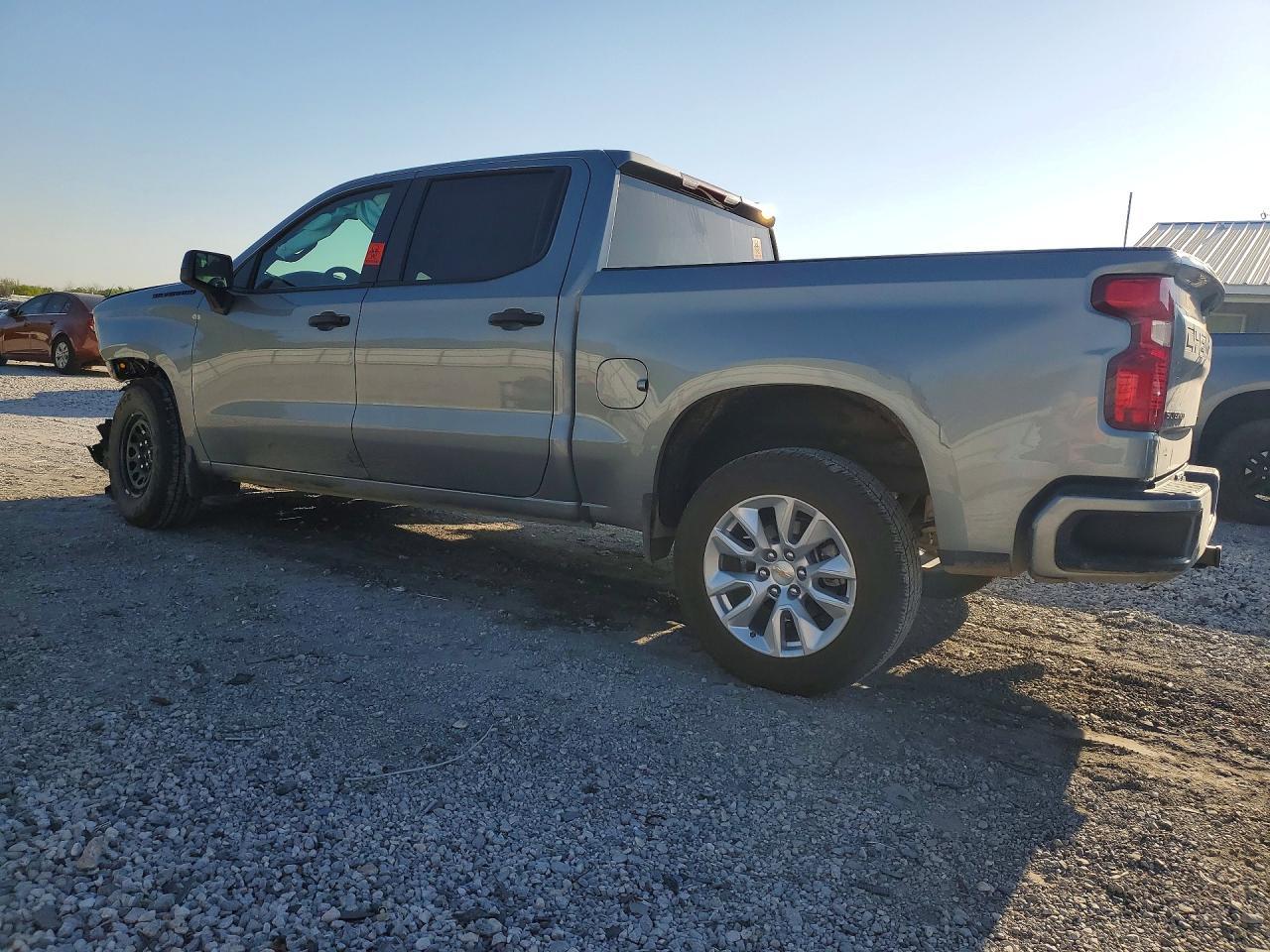 2026 Chevrolet Silverado C1500 Custom - Фото 2