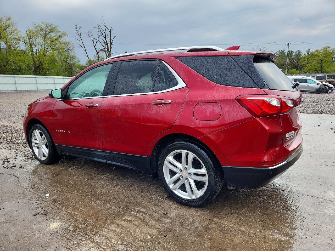 2018 Chevrolet Equinox Premier - Фото 2