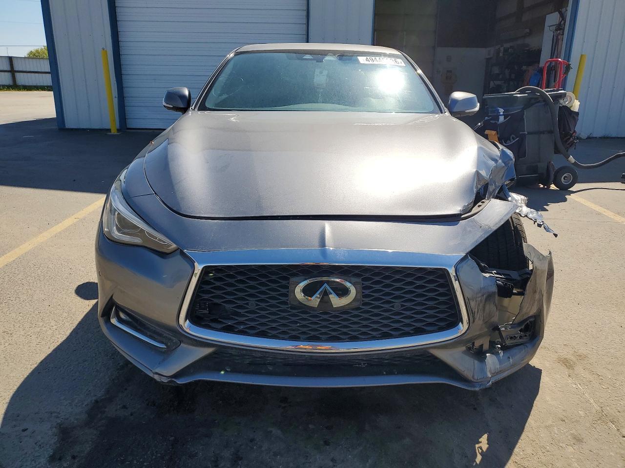 2017 Infiniti Q60 Red Sport 400 - Фото 5