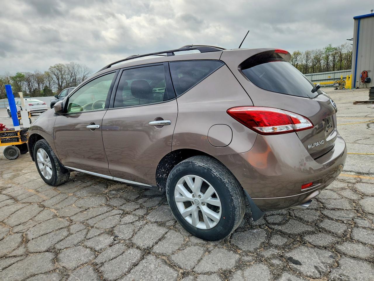 2012 Nissan Murano S - Фото 2
