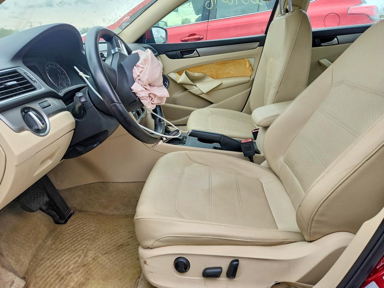 2015 Volkswagen Passat S - Image 7