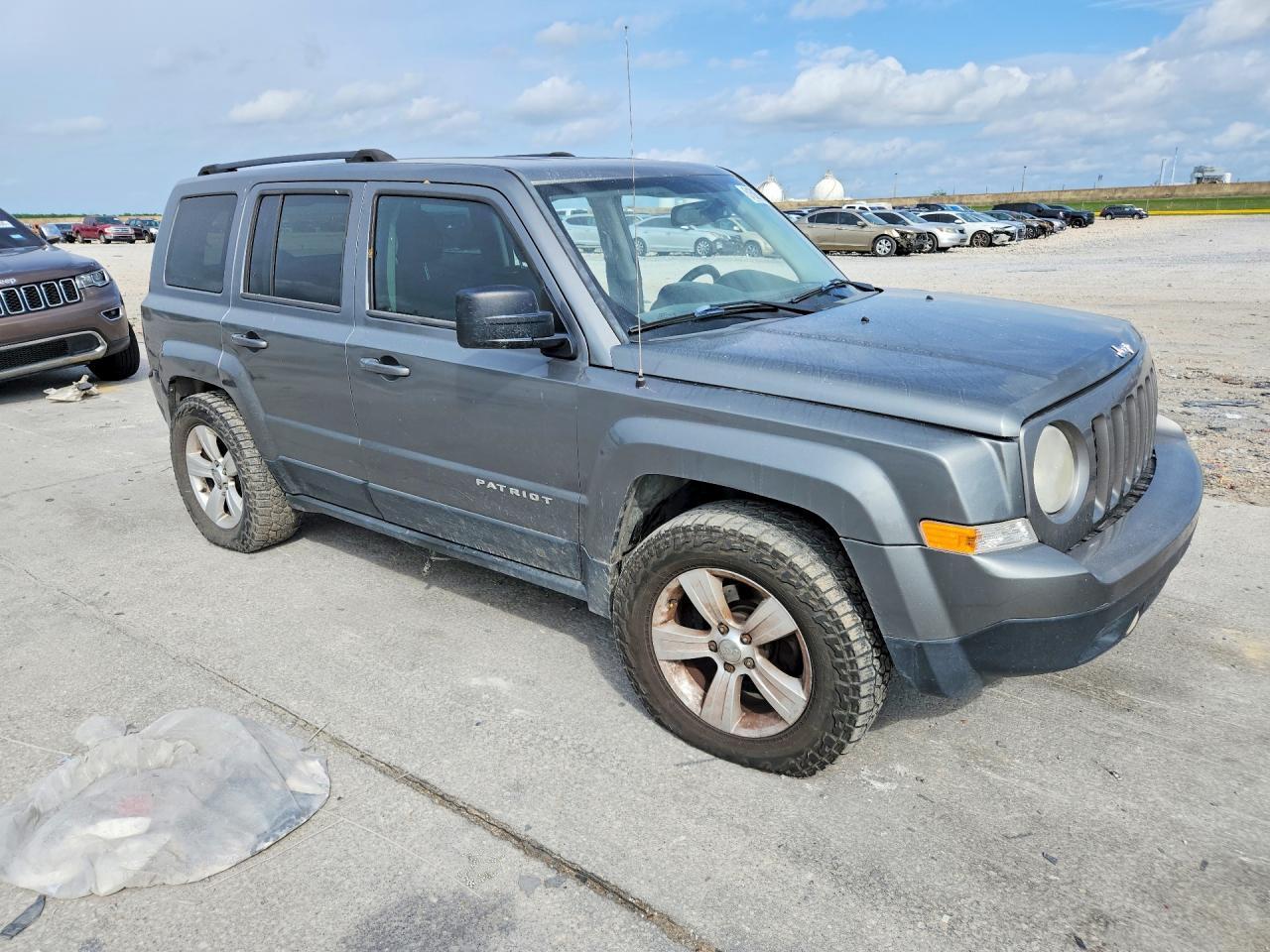 2013 Jeep Patriot - Image 4