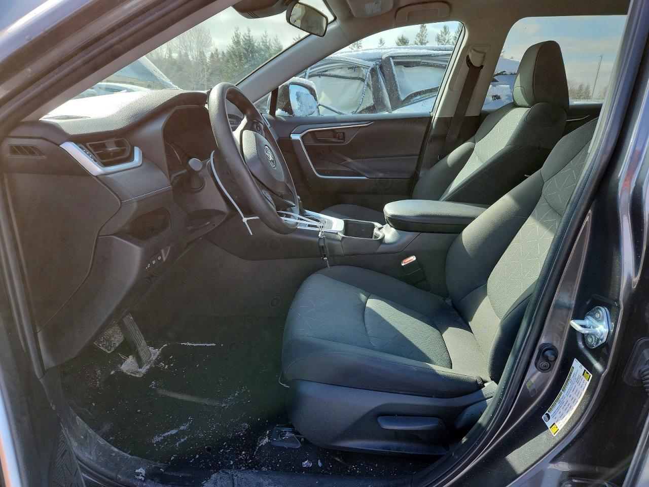 2023 Toyota Rav4 Le - Image 7