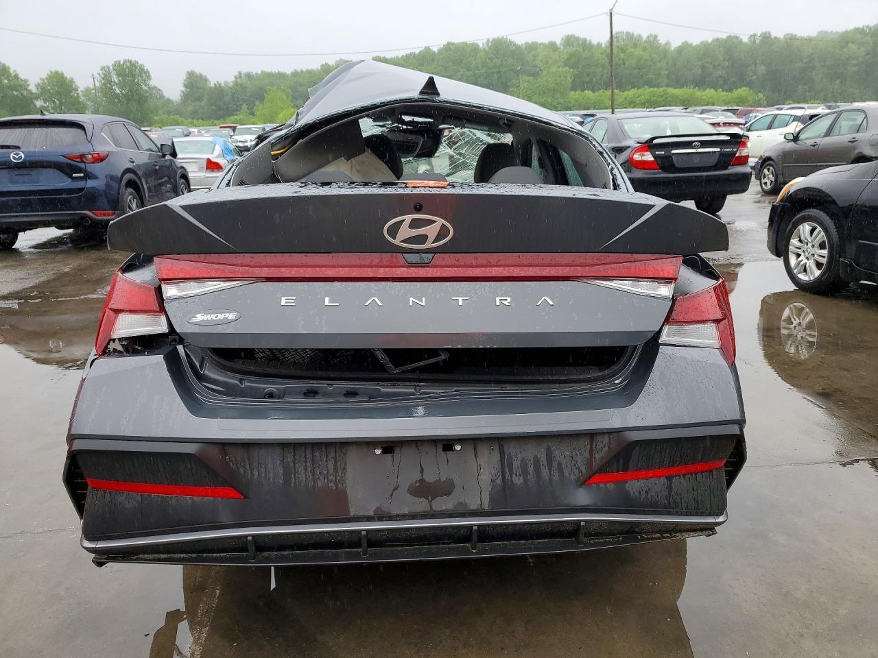 2024 Hyundai Elantra Se - Фото 6