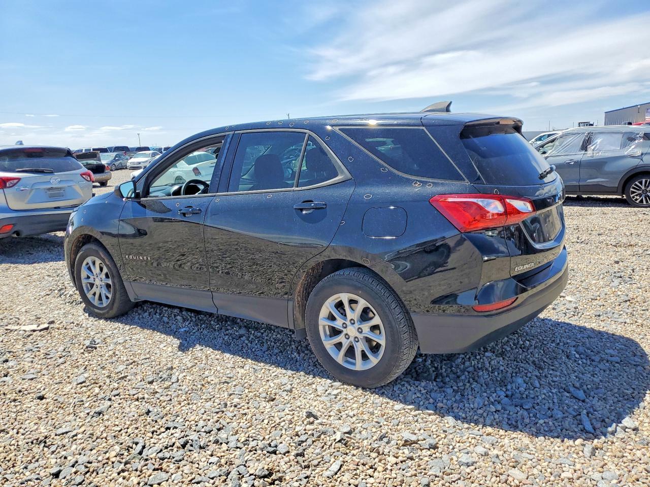 2019 Chevrolet Equinox Ls - Фото 2