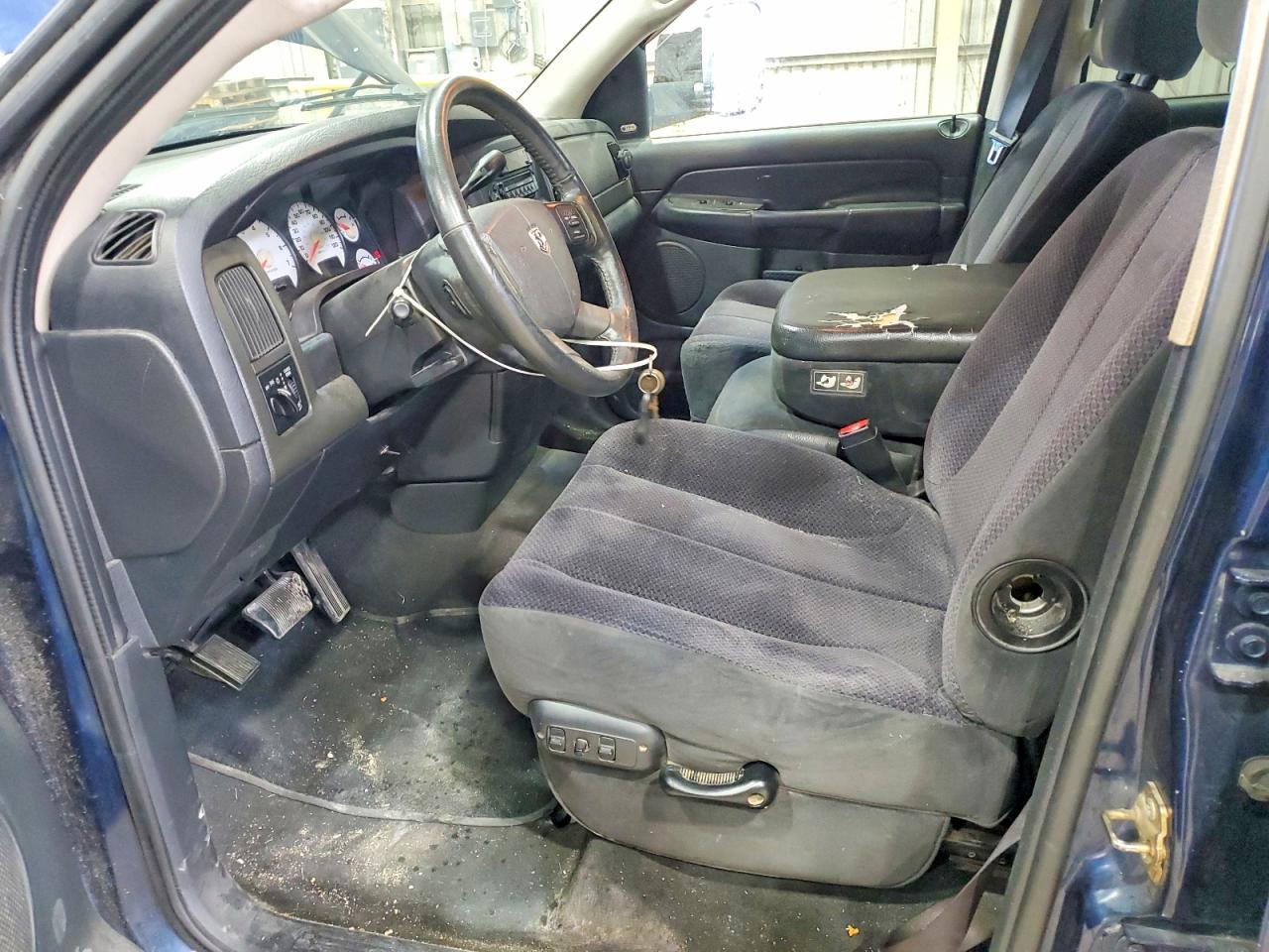 2004 Dodge Ram 2500 St - Image 7
