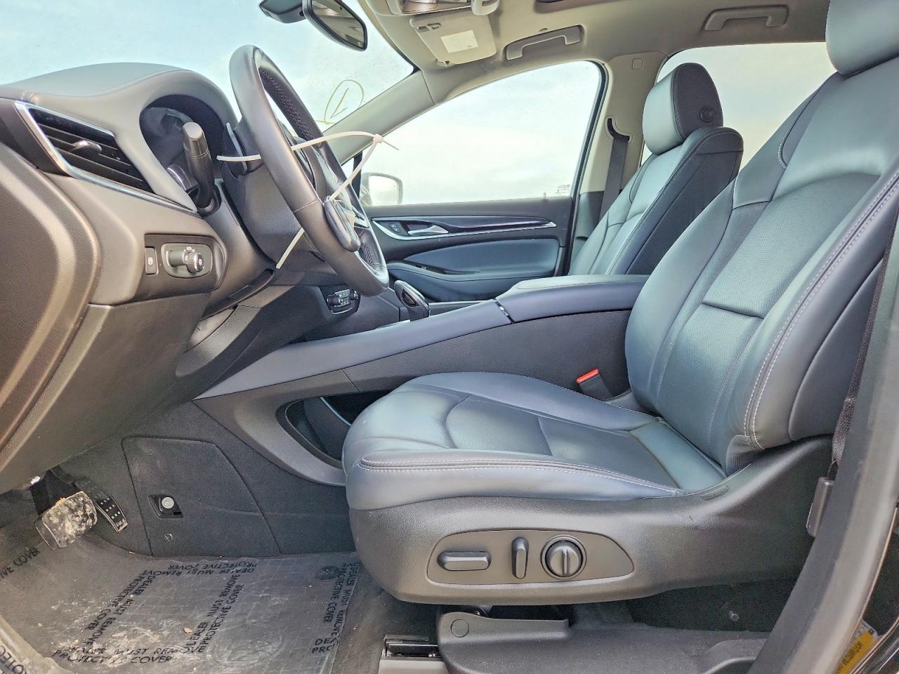 2019 Buick Enclave Essence - Image 7