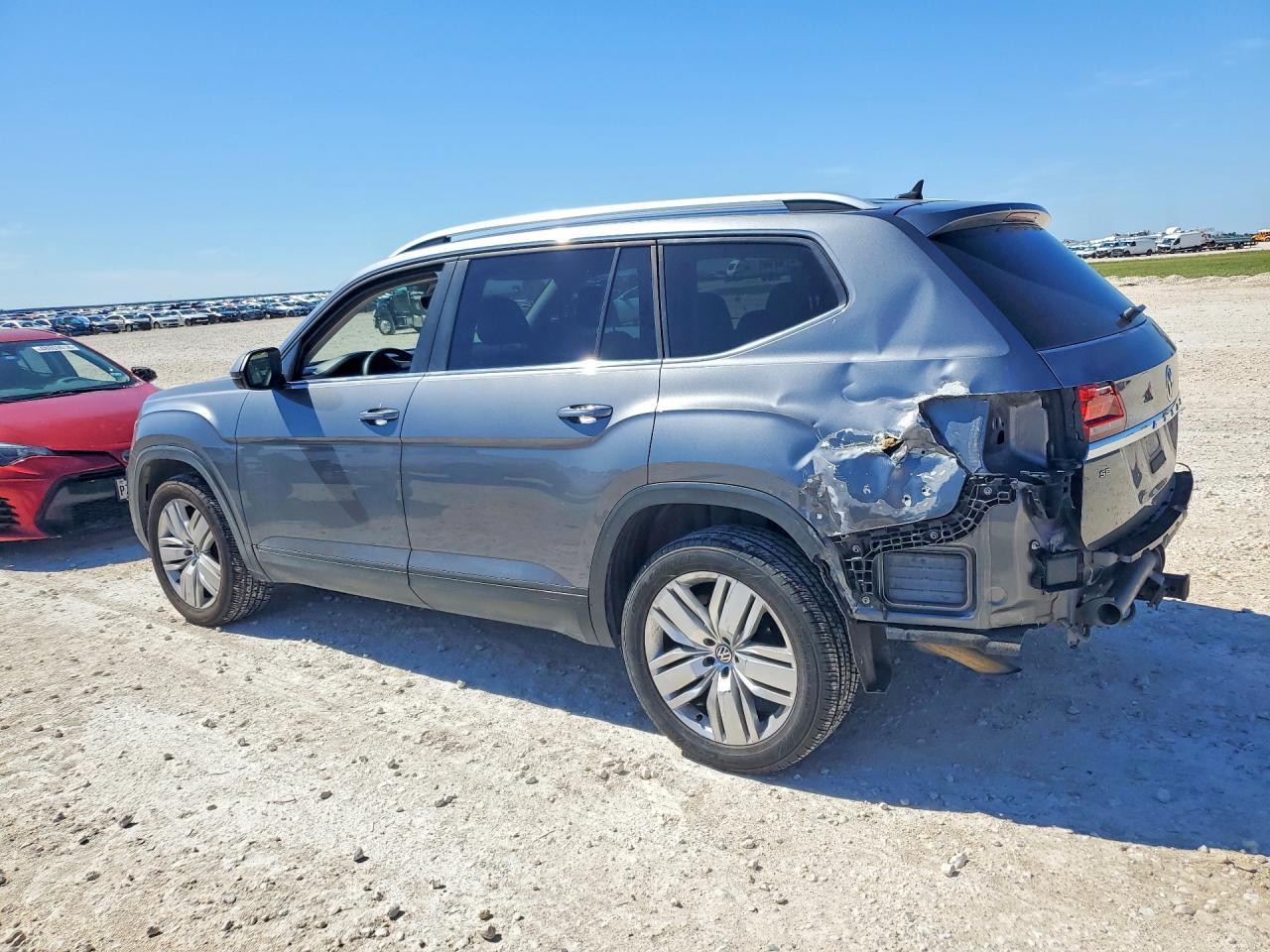 2019 Volkswagen Atlas Se - Image 2