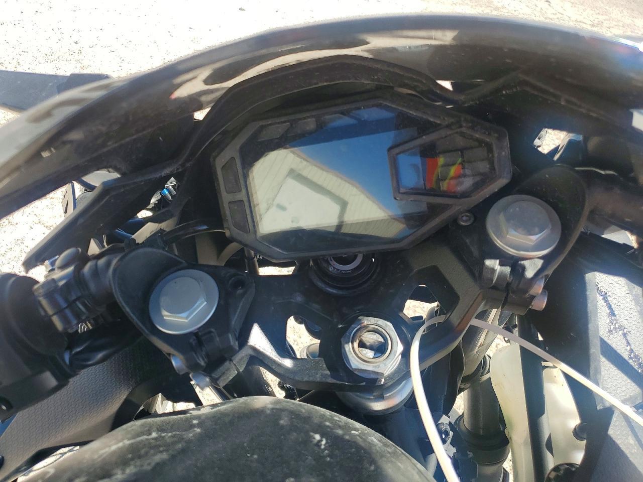 2026 Kawasaki Ex500 - Фото 7
