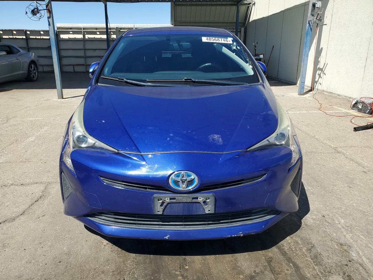 2016 Toyota Prius Two - Image 5