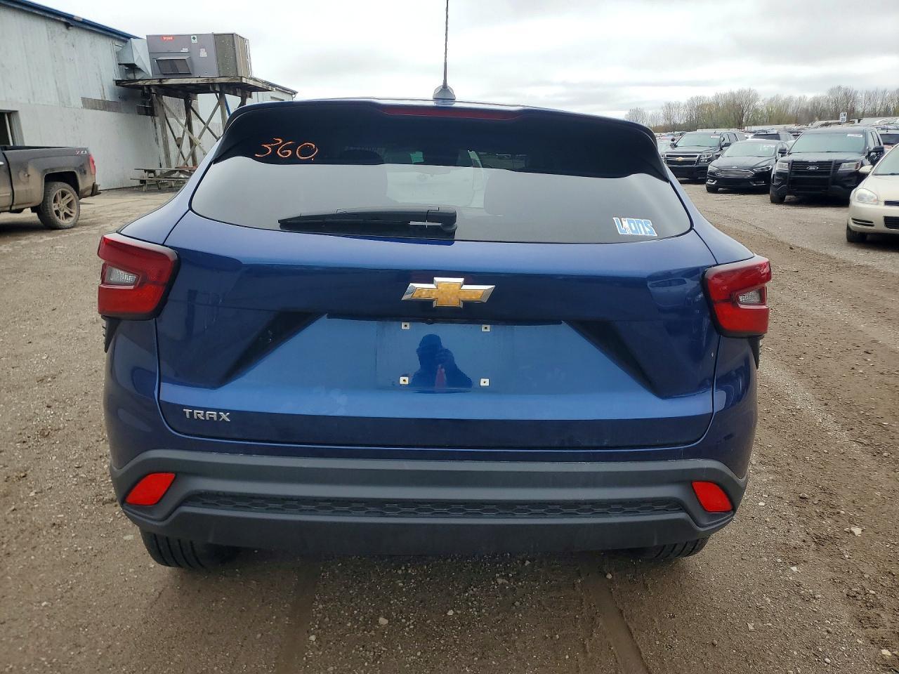2024 Chevrolet Trax Ls - Image 6