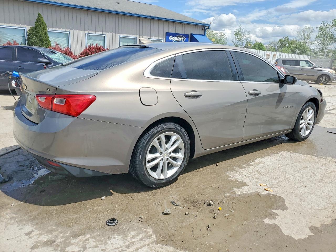 2017 Chevrolet Malibu Lt - Фото 3