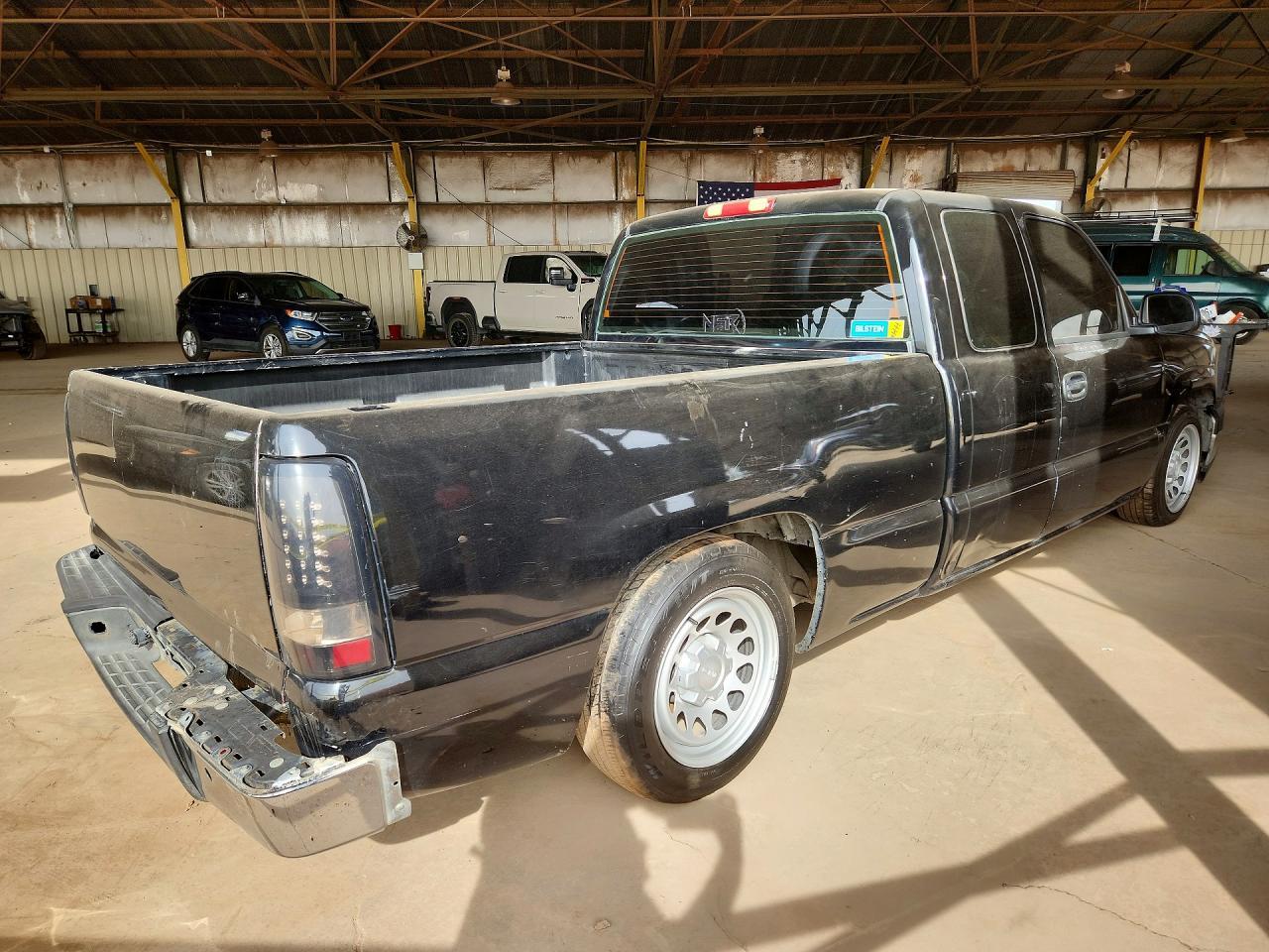 2003 Chevrolet Silverado C1500 - Фото 3