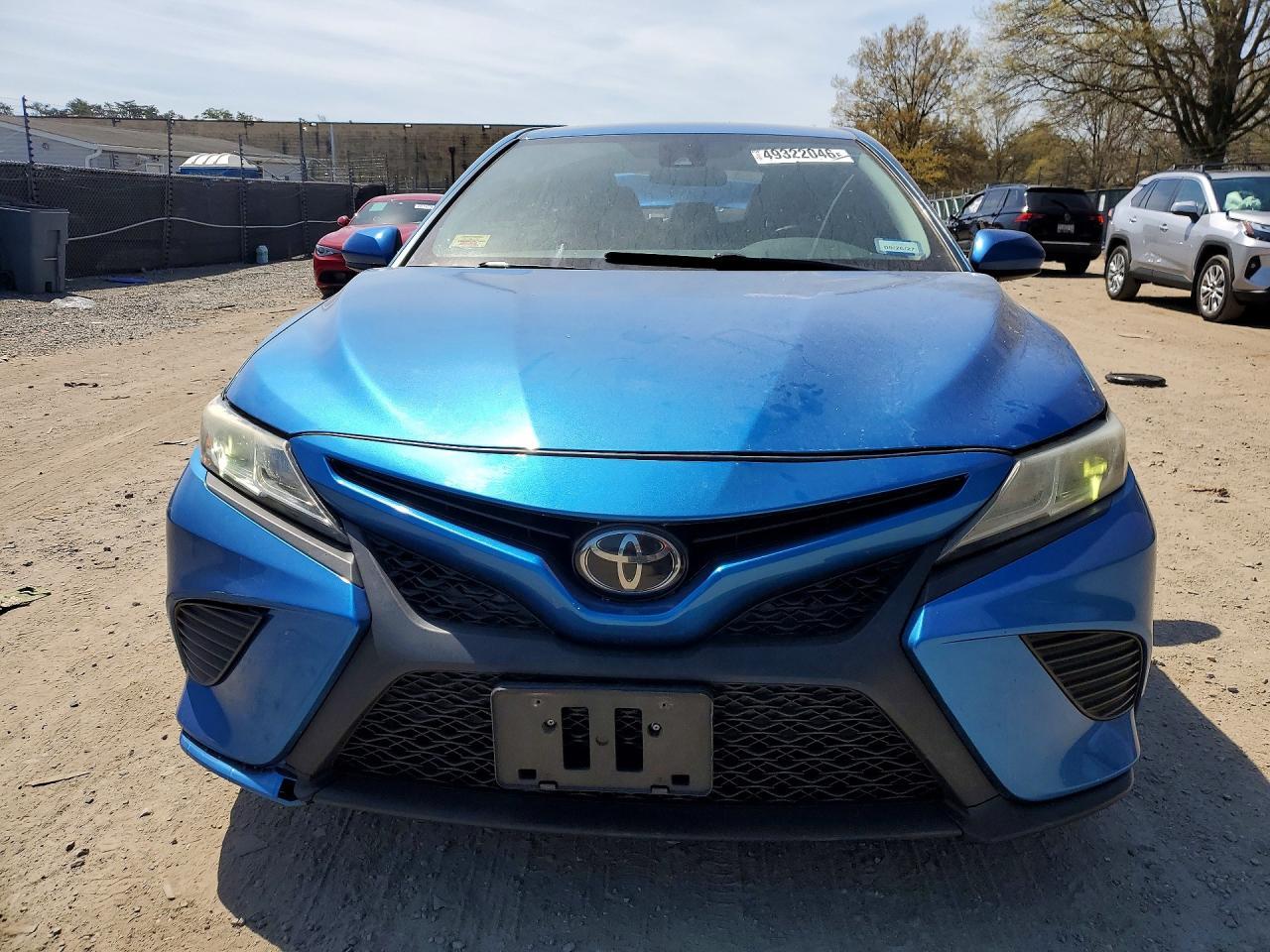 2019 Toyota Camry Se - Фото 5