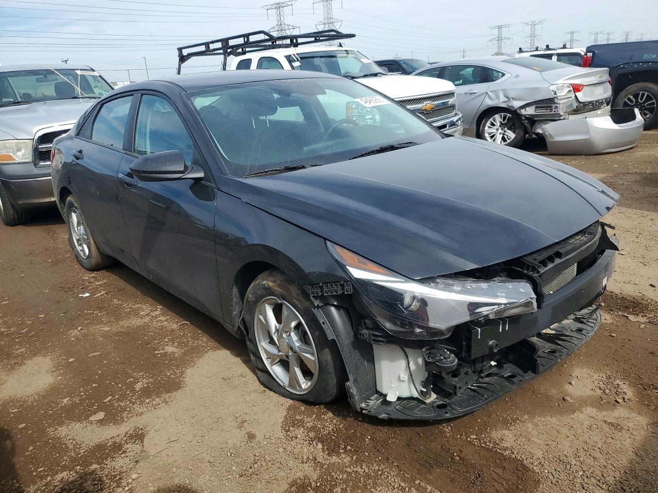 2023 Hyundai Elantra Se - Фото 4