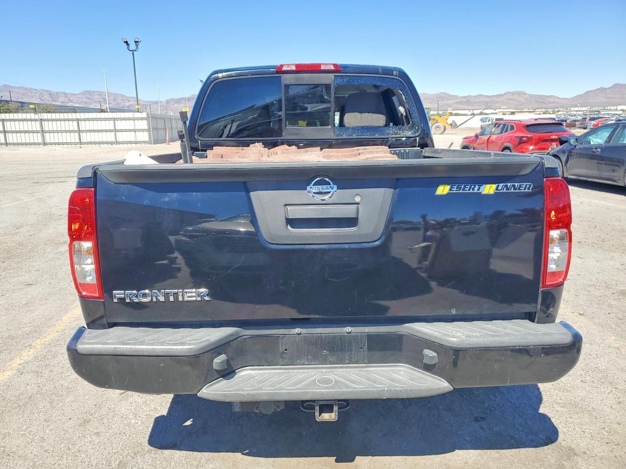 2016 Nissan Frontier Desert Runner - Фото 6