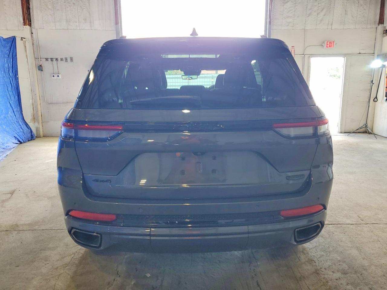 2025 Jeep Grand Cherokee Summit - Image 6