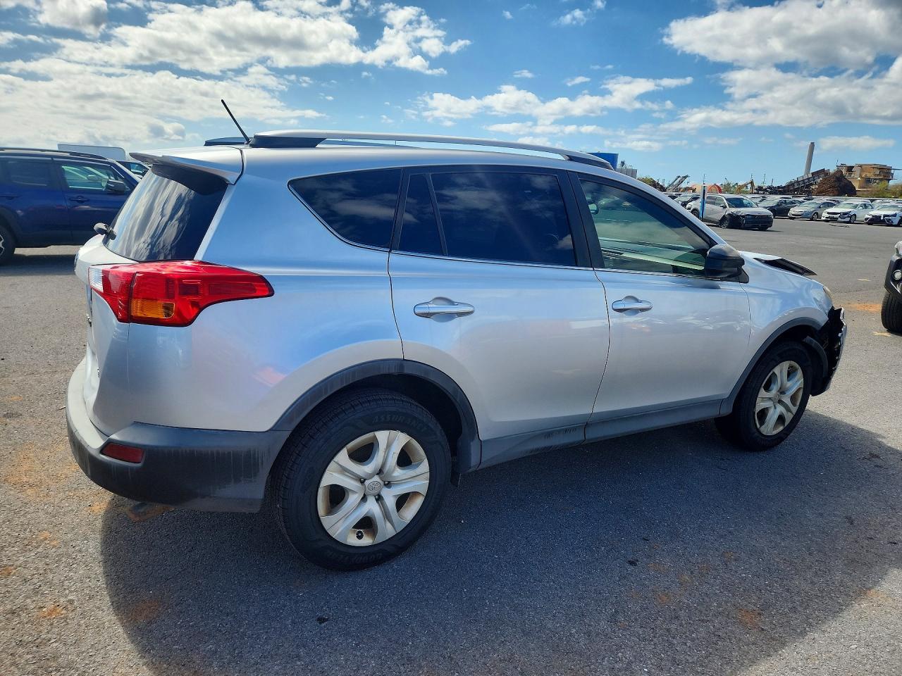 2014 Toyota Rav4 Le - Image 3