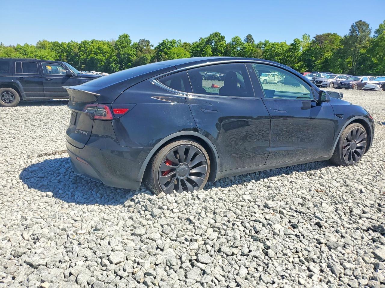 2022 Tesla Model Y - Фото 3