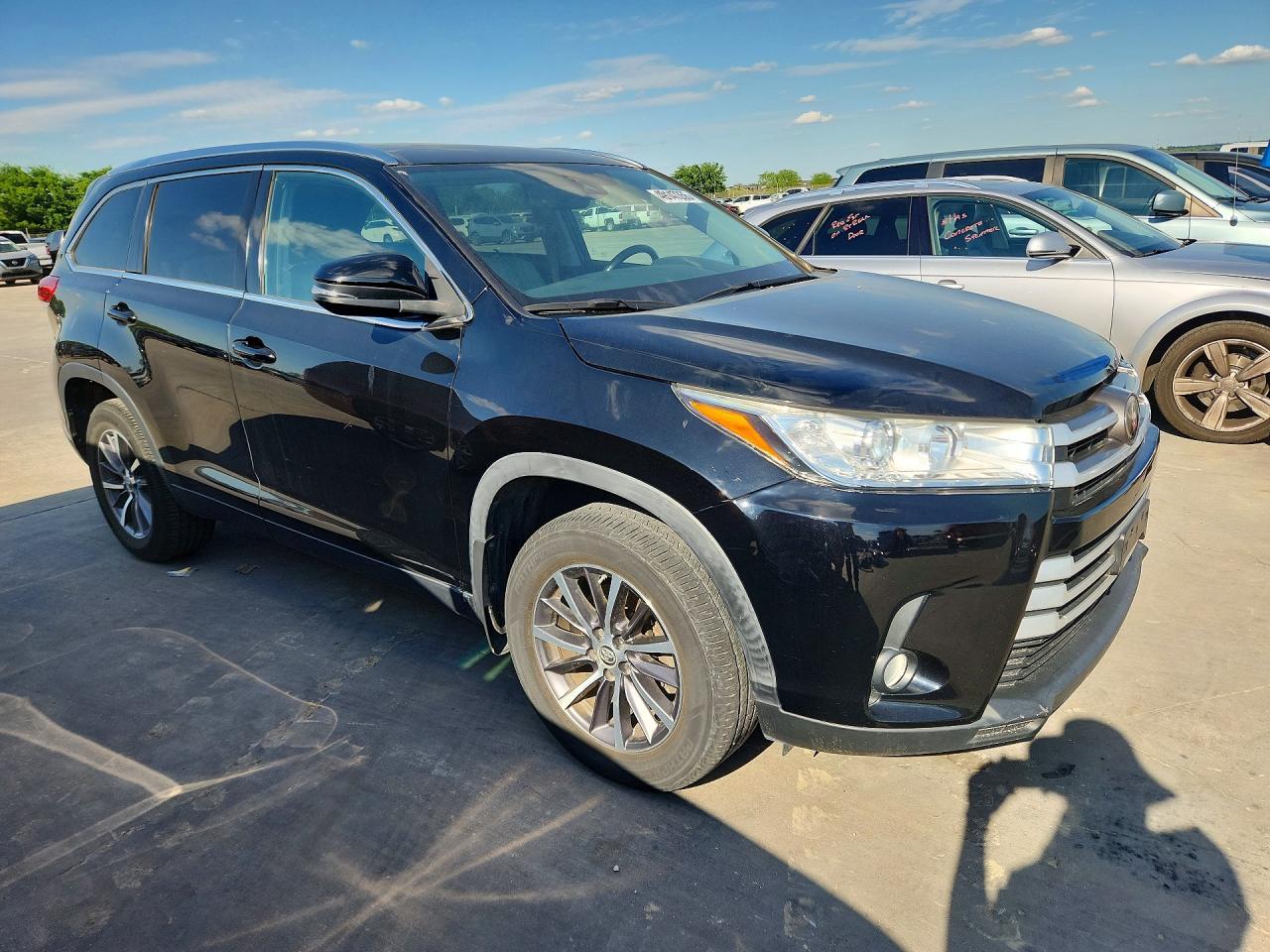 2019 Toyota Highlander Xle - Image 4