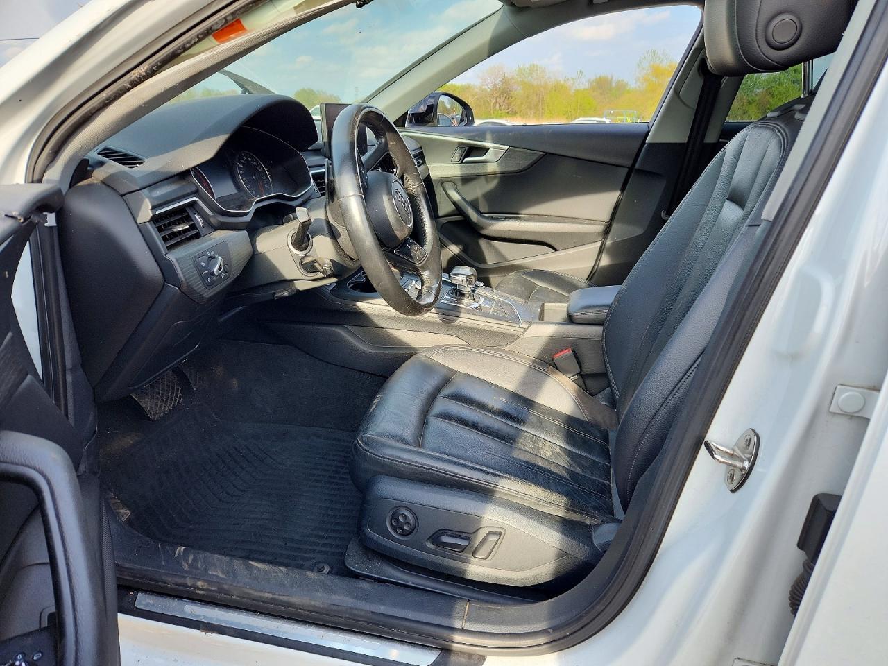 2017 Audi A4 Premium - Фото 7