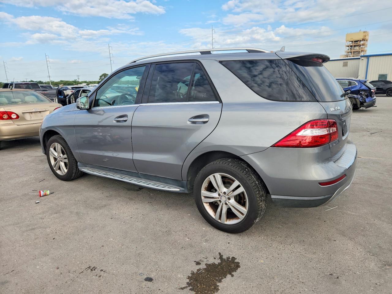 2015 Mercedes-Benz Ml 350 4Matic - Фото 2
