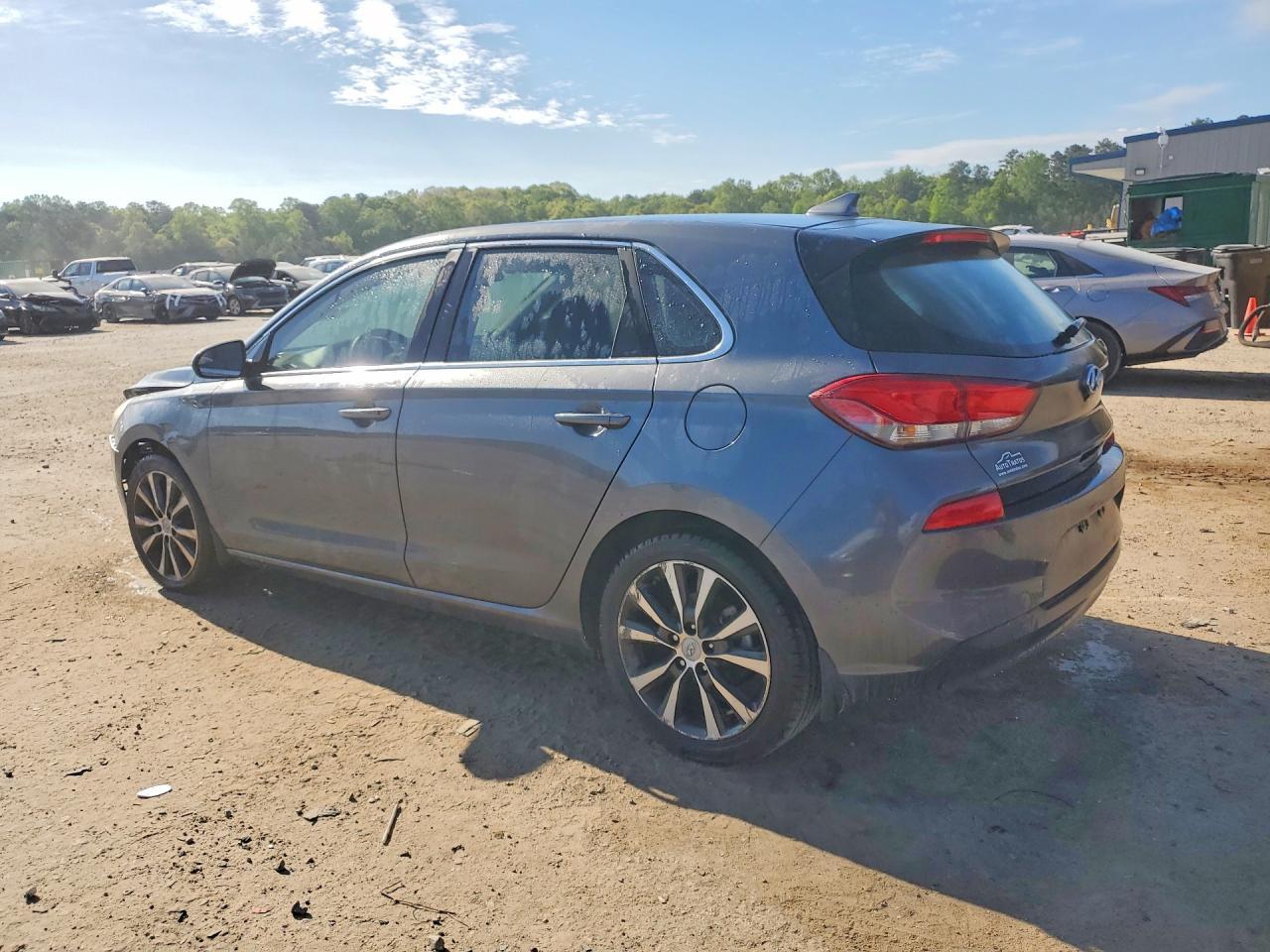 2019 Hyundai Elantra Gt Base - Фото 2