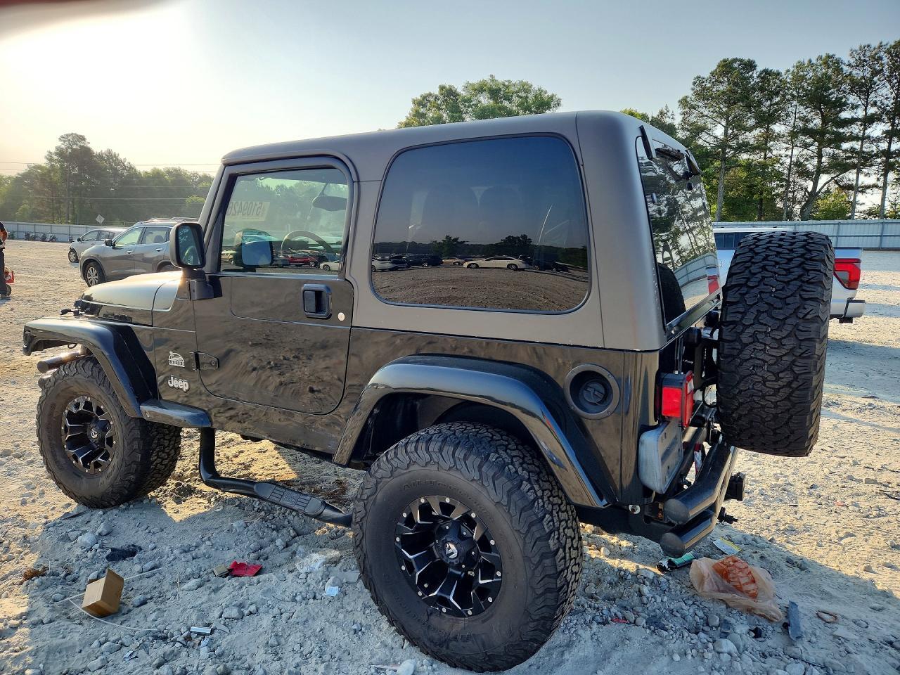 2003 Jeep Wrangler / Tj Sahara - Фото 2