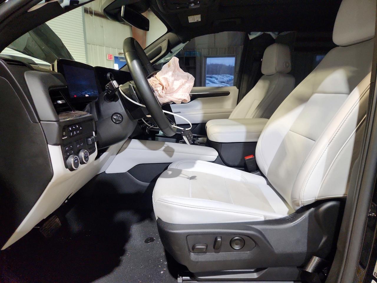 2025 Chevrolet Suburban K1500 Premier - Фото 7