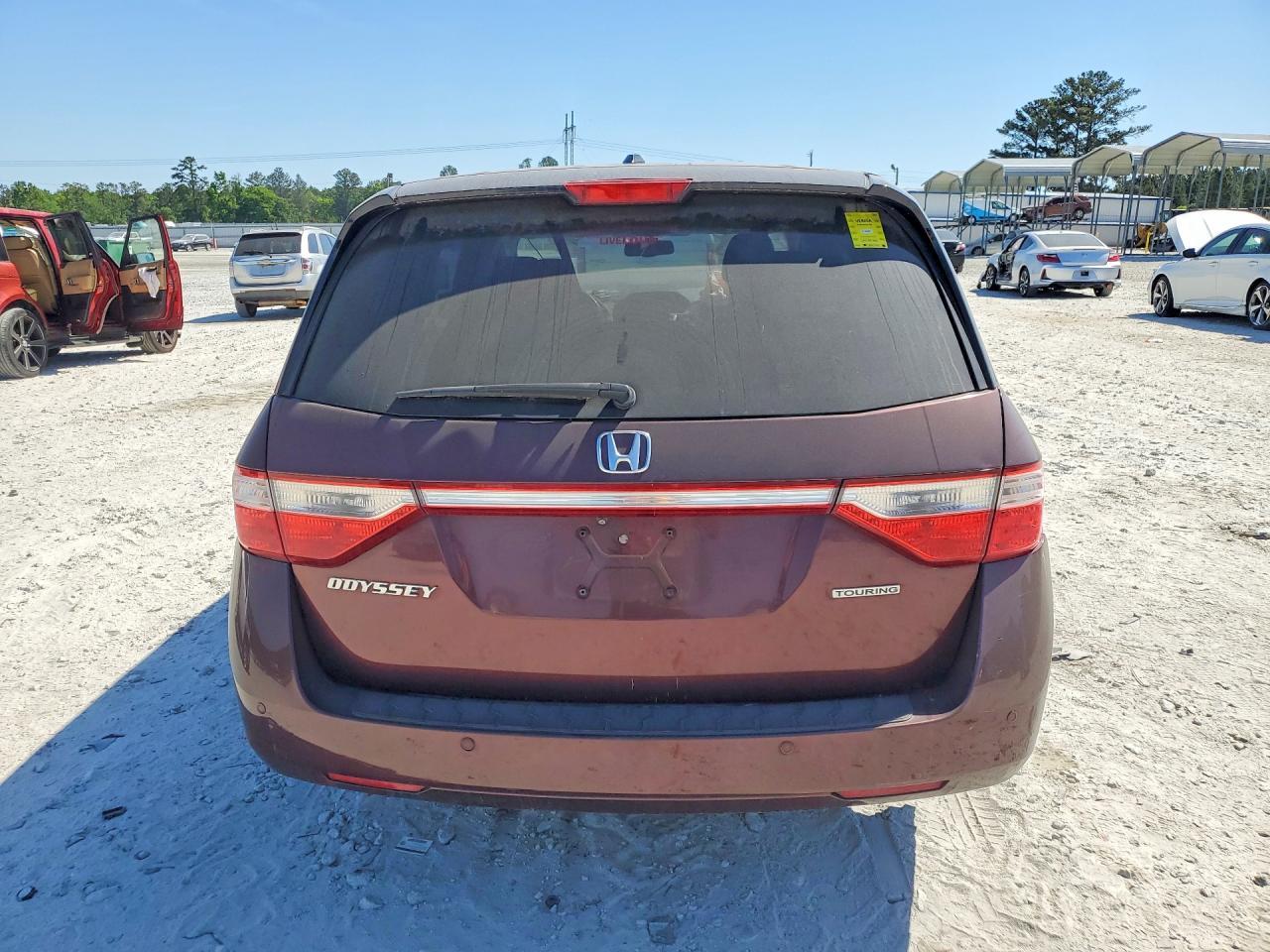 2012 Honda Odyssey Touring - Image 6